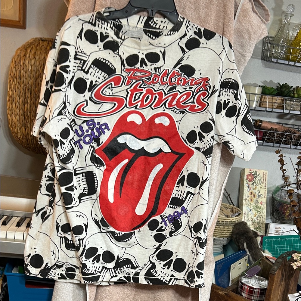 the Rolling Stones Short-Sleeves Tee with Red Tongue Logo on White Skull Print